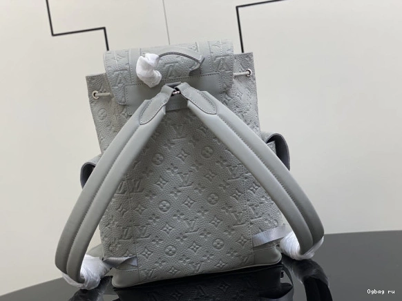 LOUIS VUITTON CHRISTOPHER PM 0715